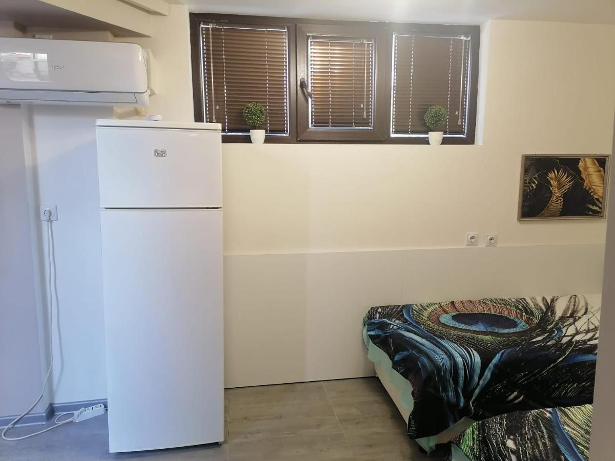 Апартамемт 3 Места С Кухня С Дворче Apartment Vratsa ภายนอก รูปภาพ